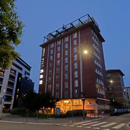 UNAHOTELS Mediterraneo Milano Esterno foto