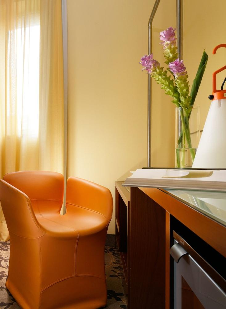 UNAHOTELS Mediterraneo Milano Esterno foto