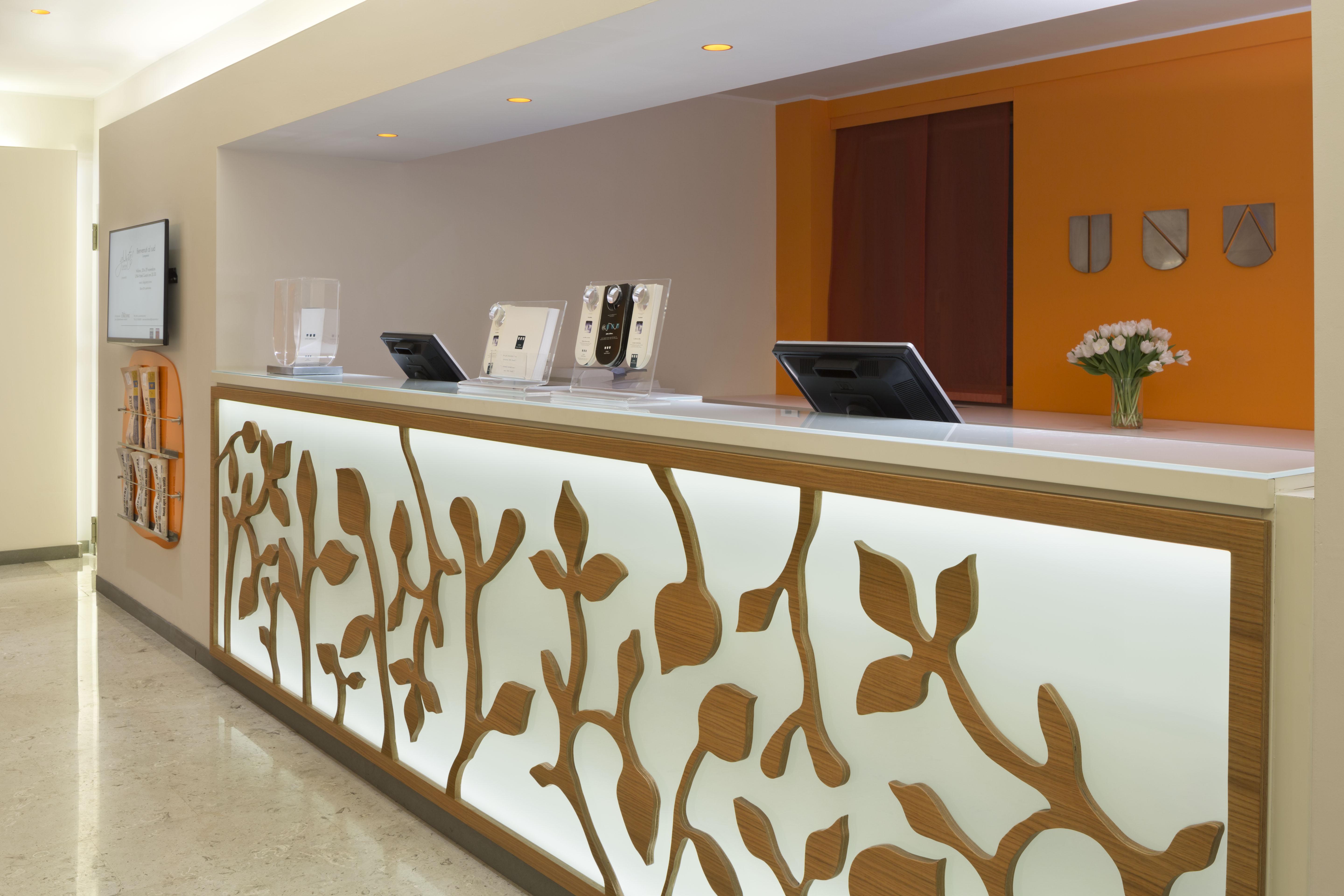 UNAHOTELS Mediterraneo Milano Esterno foto