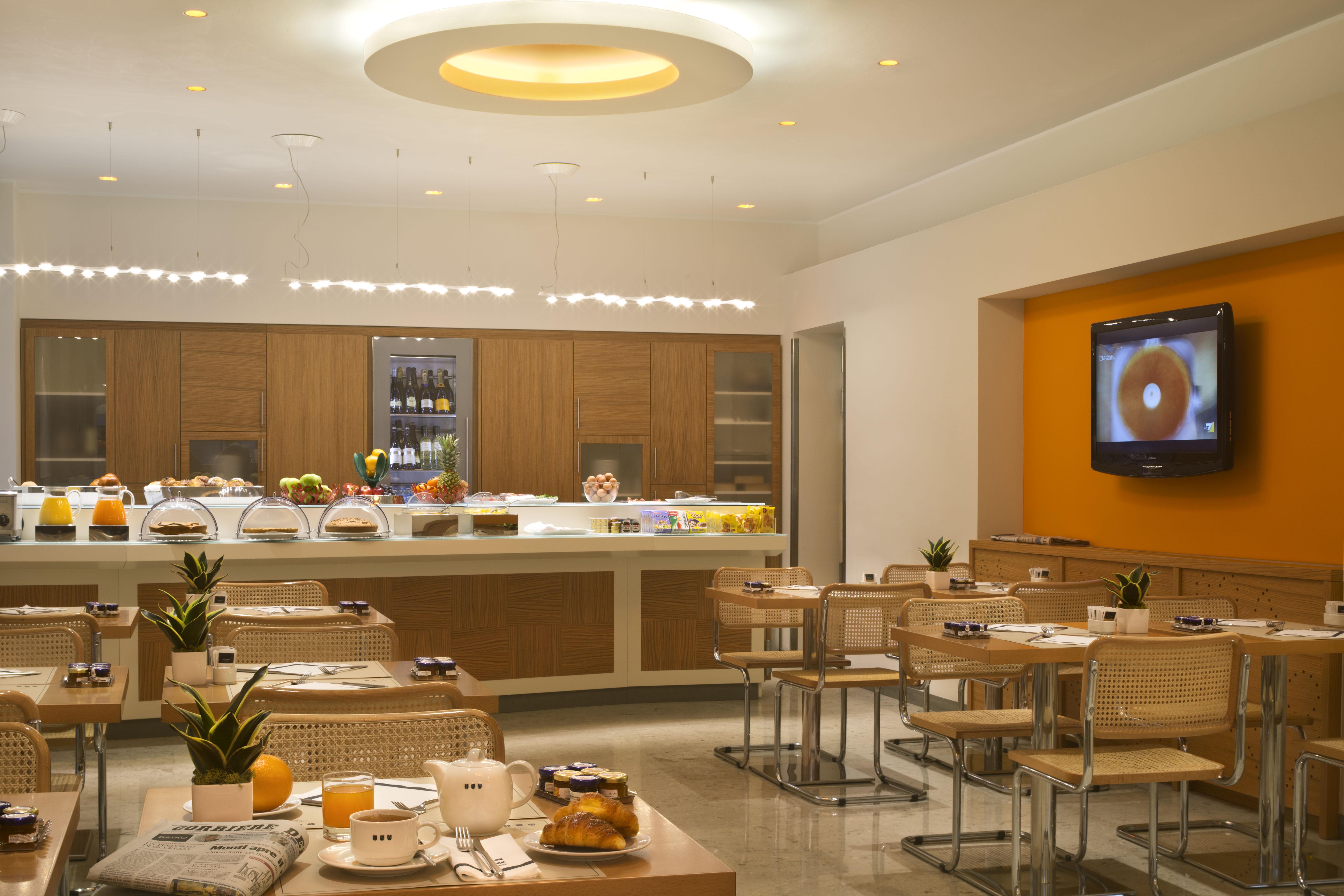 UNAHOTELS Mediterraneo Milano Esterno foto