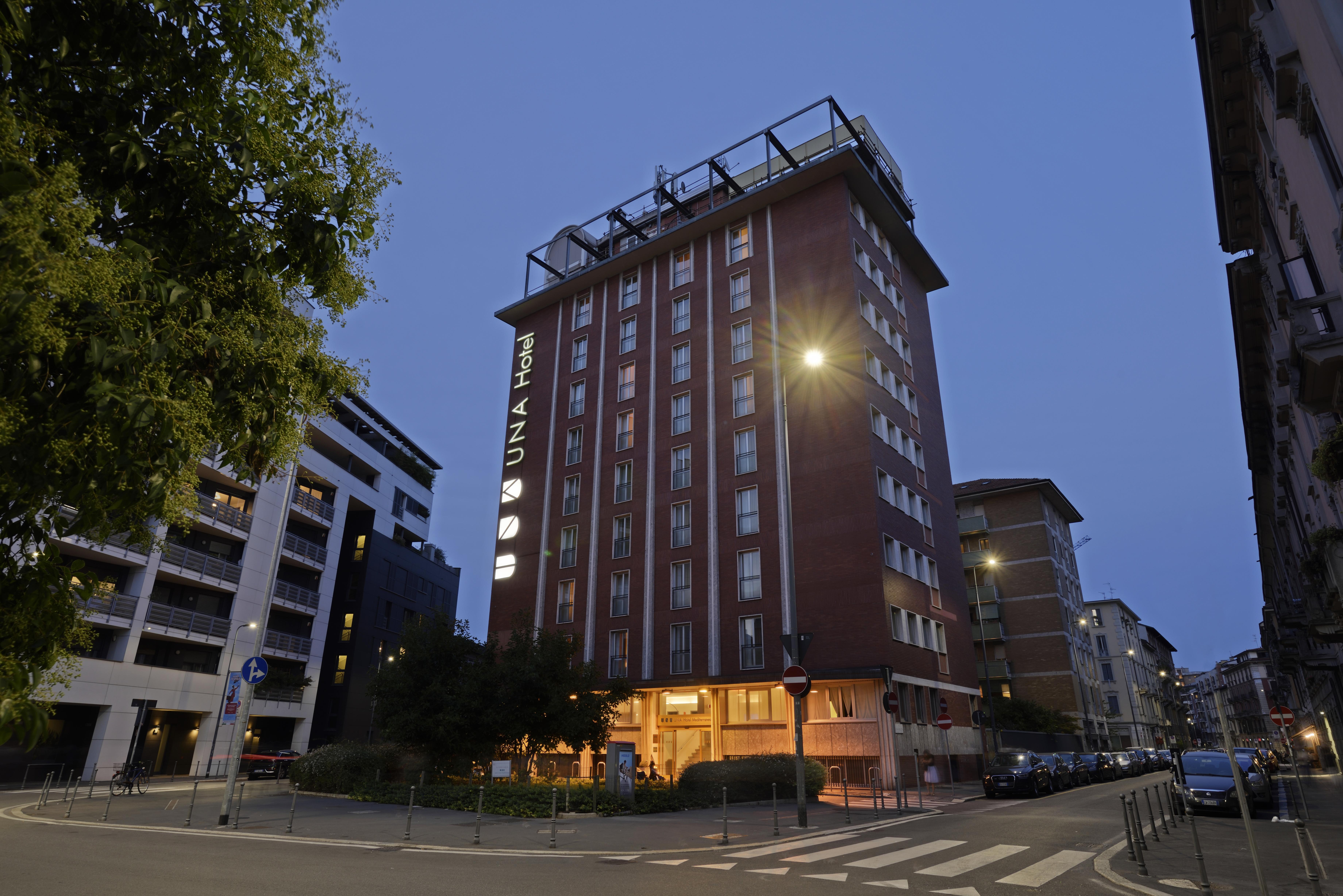 UNAHOTELS Mediterraneo Milano Esterno foto