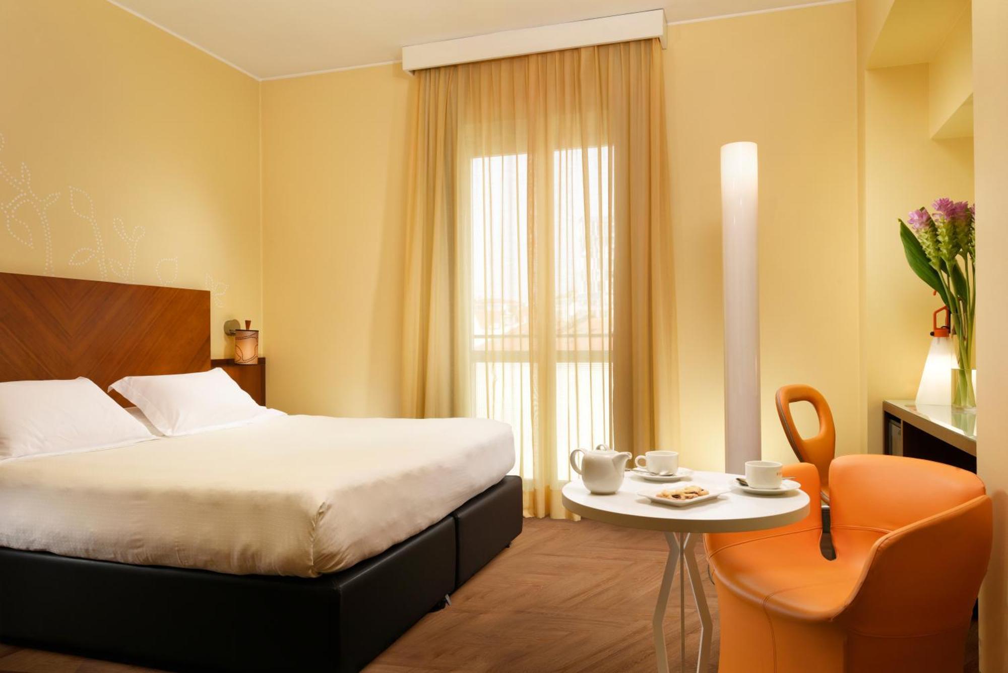 UNAHOTELS Mediterraneo Milano Esterno foto
